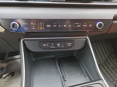 New 2026 Kia Carnival SX FWD image 20