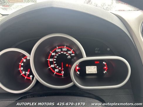 Used 2010 Toyota Matrix S image 11