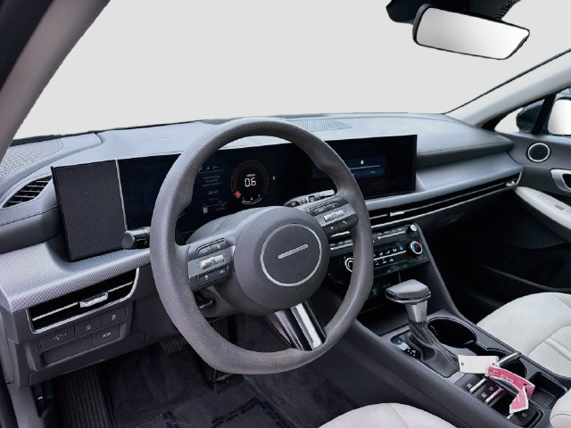 Certified 2025 Hyundai Sonata SE FWD image 9