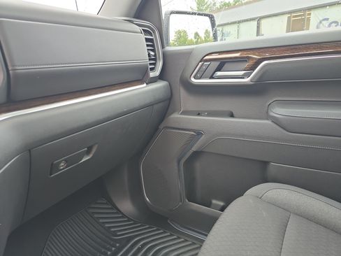 Used 2026 GMC Sierra 1500 SLE AWD/4WD image 39