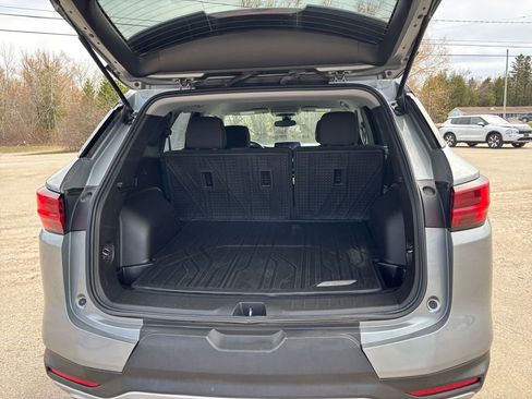 Used 2023 Chevrolet Blazer LT w/ LPO, Floor Liner Package AWD/4WD image 21