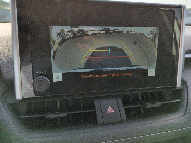 Certified 2025 Toyota RAV4 XLE FWD image 20