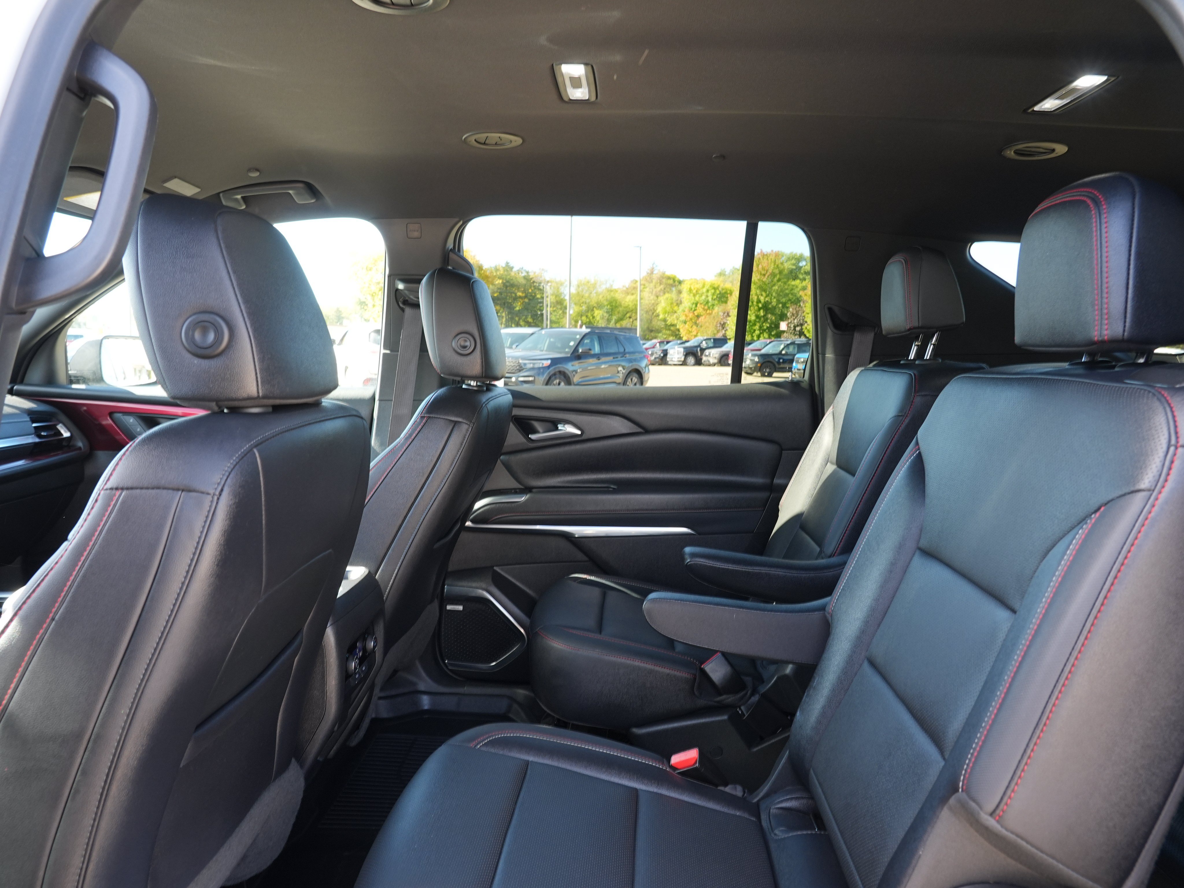 Used 2024 Chevrolet Traverse Z71 w/ Enhanced Driving Package AWD/4WD image 20