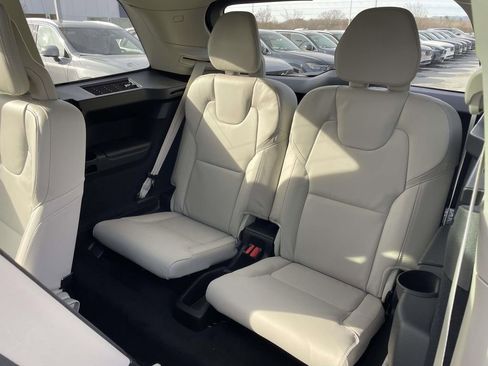 New 2026 Volvo XC90 B6 Ultra w/ Protection Package AWD/4WD image 3