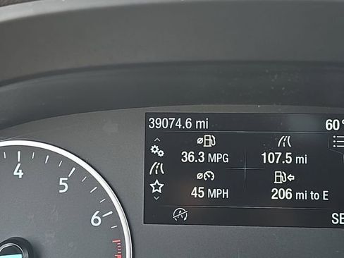 Used 2021 Ford EcoSport SE w/ SE Appearance Package image 16