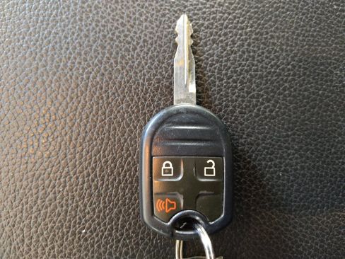Used 2016 Ford F250 Lariat RWD image 32