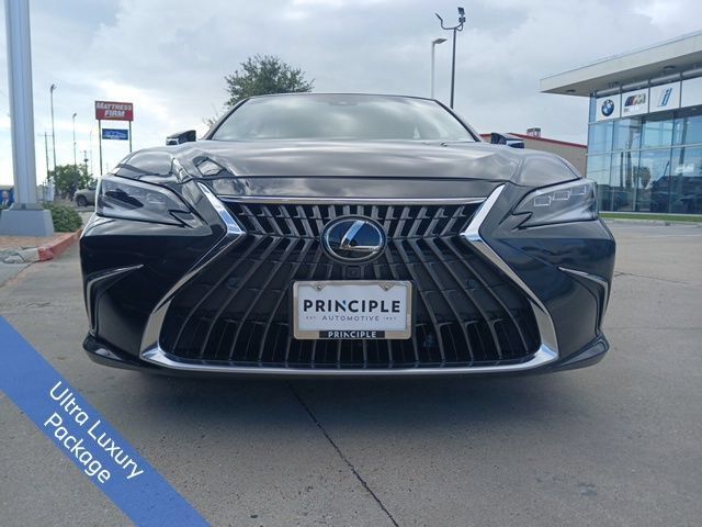 Used 2025 Lexus ES 350 Ultra Luxury w/ Accessory Package (Z1) FWD image 2