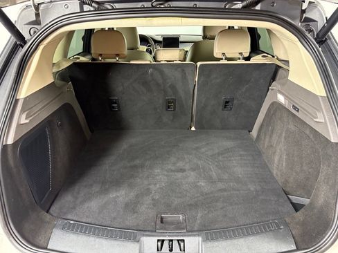 Used 2021 Lincoln Corsair FWD w/ Premium Package image 11