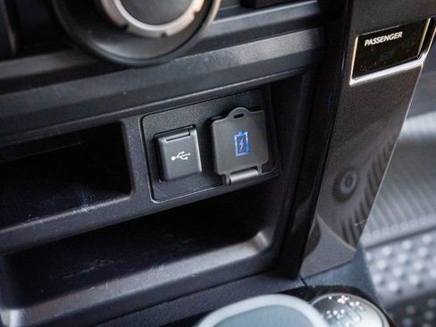 Used 2021 Toyota 4Runner TRD Off-Road Premium image 22