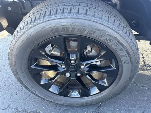 Used 2021 Jeep Wrangler Unlimited Sahara w/ Cold Weather Group image 32