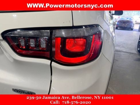 Used 2020 Jeep Compass Latitude AWD/4WD image 12
