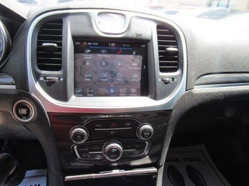 Used 2020 Chrysler 300 Touring w/ Sport Appearance Package RWD image 27