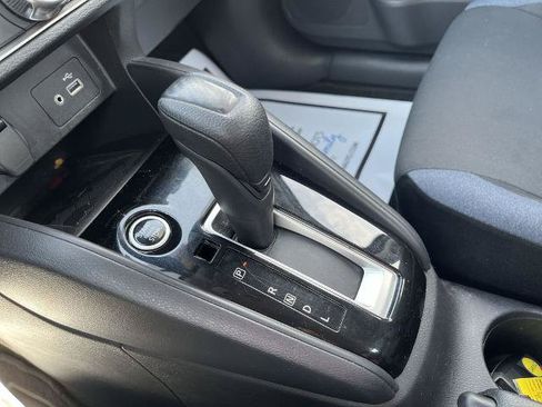 Certified 2023 Nissan Versa SV FWD image 19