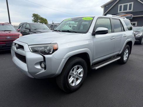 Used 2014 Toyota 4Runner SR5 AWD/4WD image 1