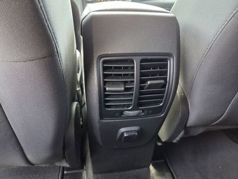Used 2018 Ford Escape SE w/ SE Sync 3 Package FWD image 15