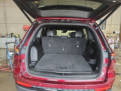 Used 2024 Jeep Grand Cherokee Altitude AWD/4WD image 12