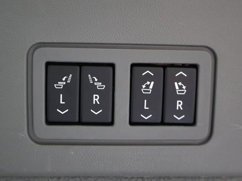 Used 2020 Cadillac XT6 Premium Luxury image 61