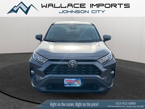 Used 2021 Toyota RAV4 XLE w/ Convenience Package image 8