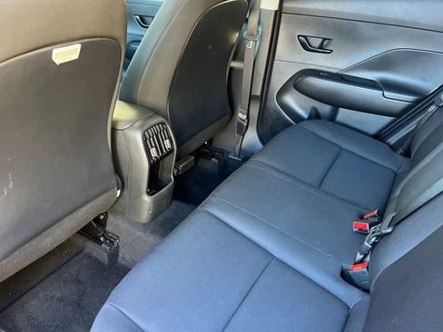 Used 2024 Hyundai Kona SEL AWD/4WD image 15