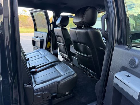 Used 2013 Ford F450 Lariat w/ Lariat Interior Pkg image 27
