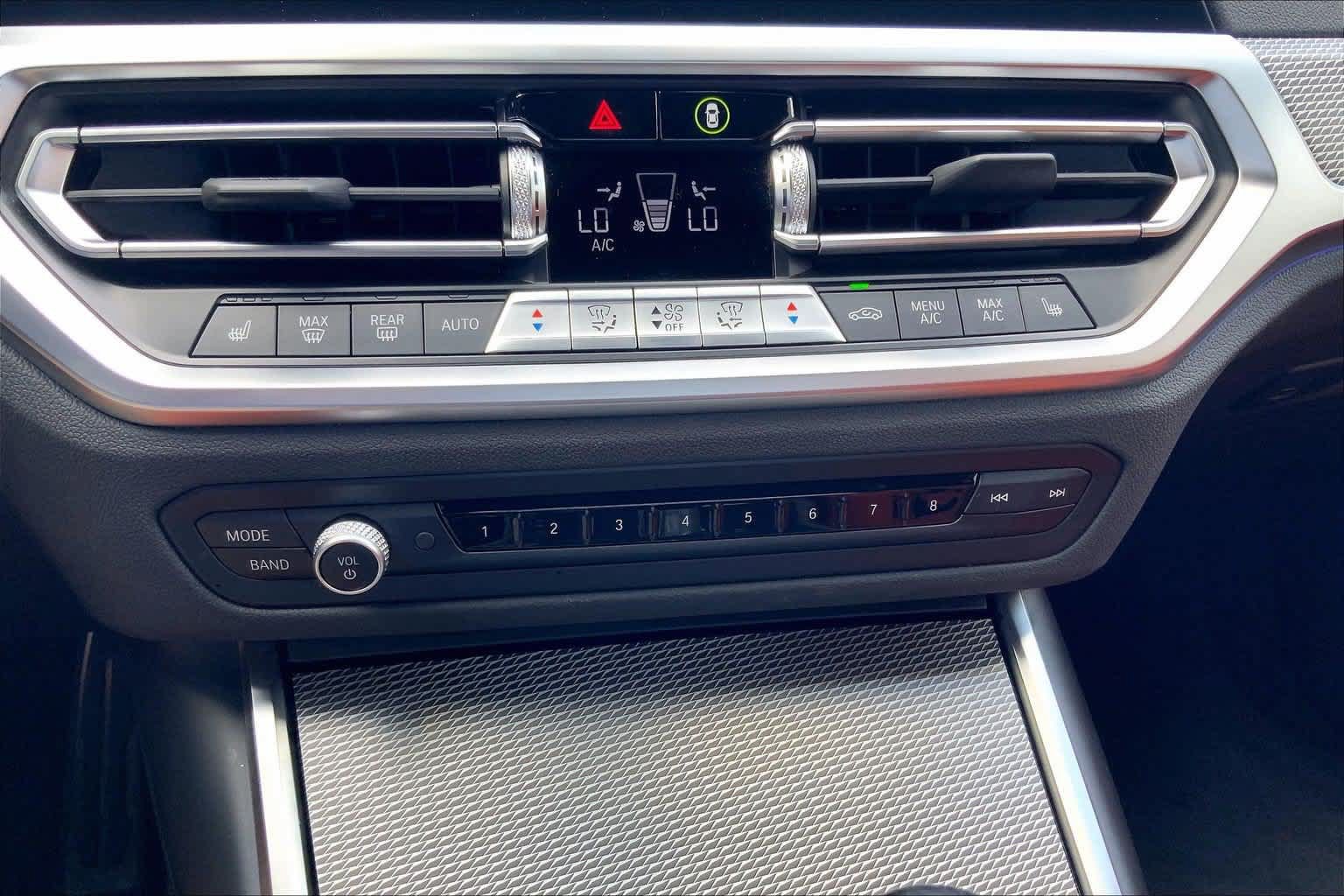 Used 2022 BMW M4 Coupe RWD image 33