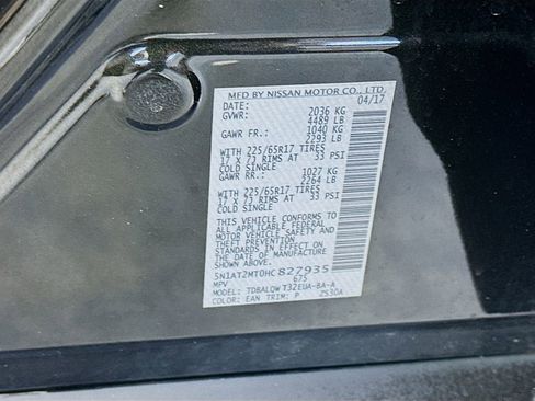 Used 2017 Nissan Rogue SV w/ Sun & Sound Touring Package image 35