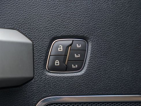 Used 2022 Ford F350 Lariat w/ Lariat Ultimate Package image 47