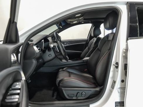 Used 2024 Genesis G70 2.5T w/ Sport Prestige Package RWD image 6