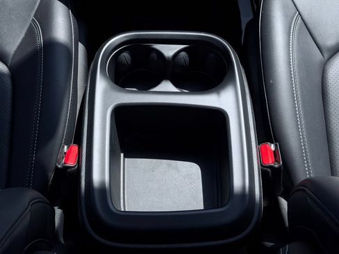 Certified 2025 Chrysler Pacifica Select FWD image 43