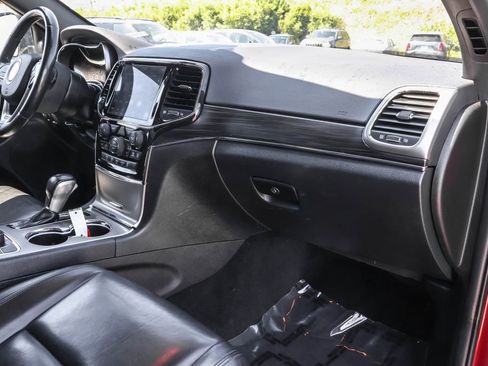 Used 2021 Jeep Grand Cherokee Limited AWD/4WD image 36