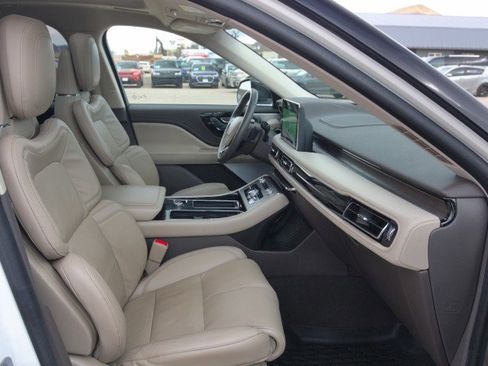 Used 2022 Lincoln Aviator Reserve w/ Equipment Group 201A image 41