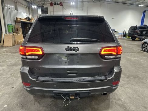 Used 2018 Jeep Grand Cherokee Altitude AWD/4WD image 25