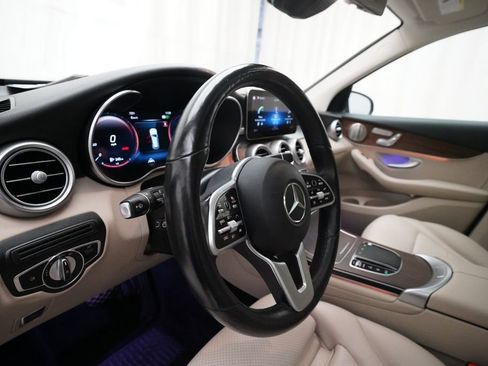 Used 2021 Mercedes-Benz GLC 300 4MATIC image 8