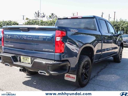 Used 2022 Chevrolet Silverado 1500 Custom Trail Boss AWD/4WD image 3