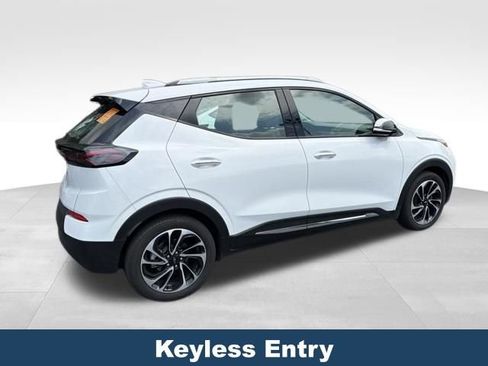 Used 2023 Chevrolet Bolt EUV Premier FWD image 6