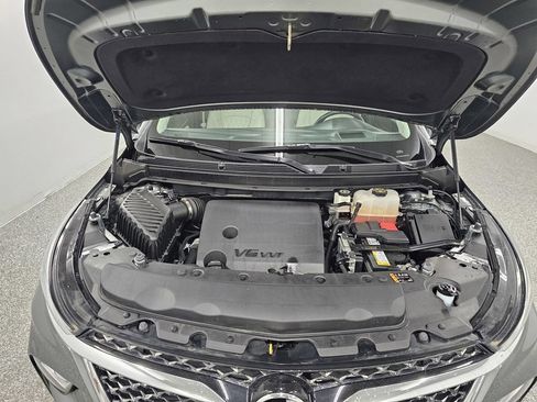 Used 2023 Buick Enclave Avenir w/ Avenir Technology Package AWD/4WD image 11