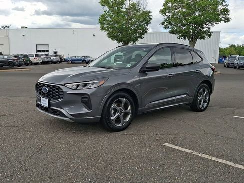 Used 2023 Ford Escape ST-Line w/ Tech Pack #1 FWD image 6