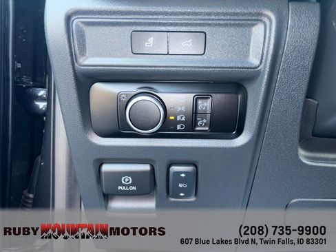 Used 2024 Ford Expedition XLT AWD/4WD image 22
