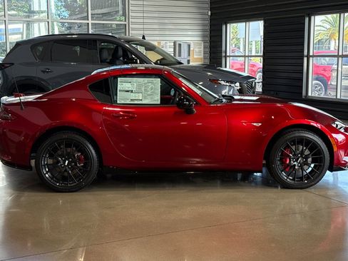 New 2026 MAZDA MX-5 Miata RF Club w/ Interior Package RWD image 4