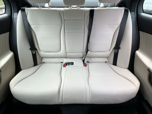 New 2026 Mercedes-Benz C 300 4MATIC Sedan image 15