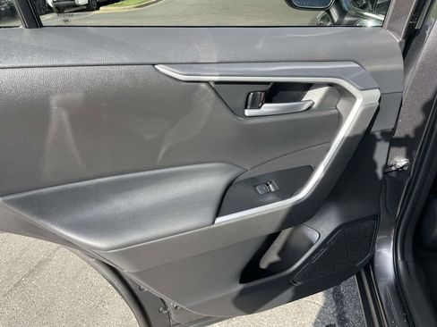 Used 2025 Toyota RAV4 XLE w/ Convenience Package image 22