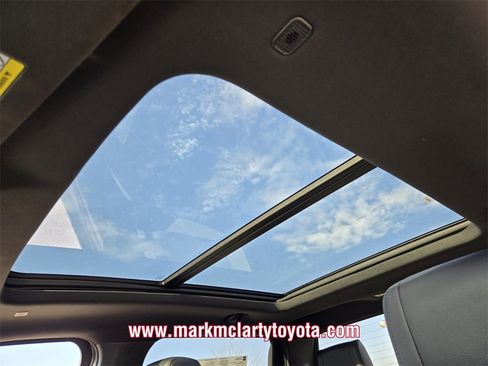 New 2025 Toyota Tundra Limited image 8