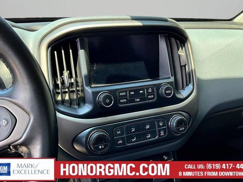 Used 2018 Chevrolet Colorado Z71 AWD/4WD image 10