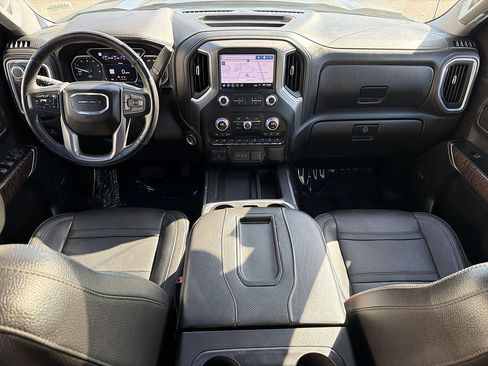 Used 2019 GMC Sierra 1500 Denali w/ Denali Ultimate Package AWD/4WD image 20