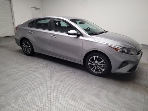 Used 2023 Kia Forte LXS w/ LXS Technology Package image 11