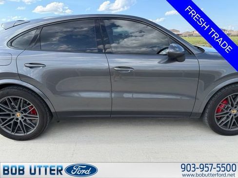 Used 2024 Porsche Cayenne S AWD/4WD image 4