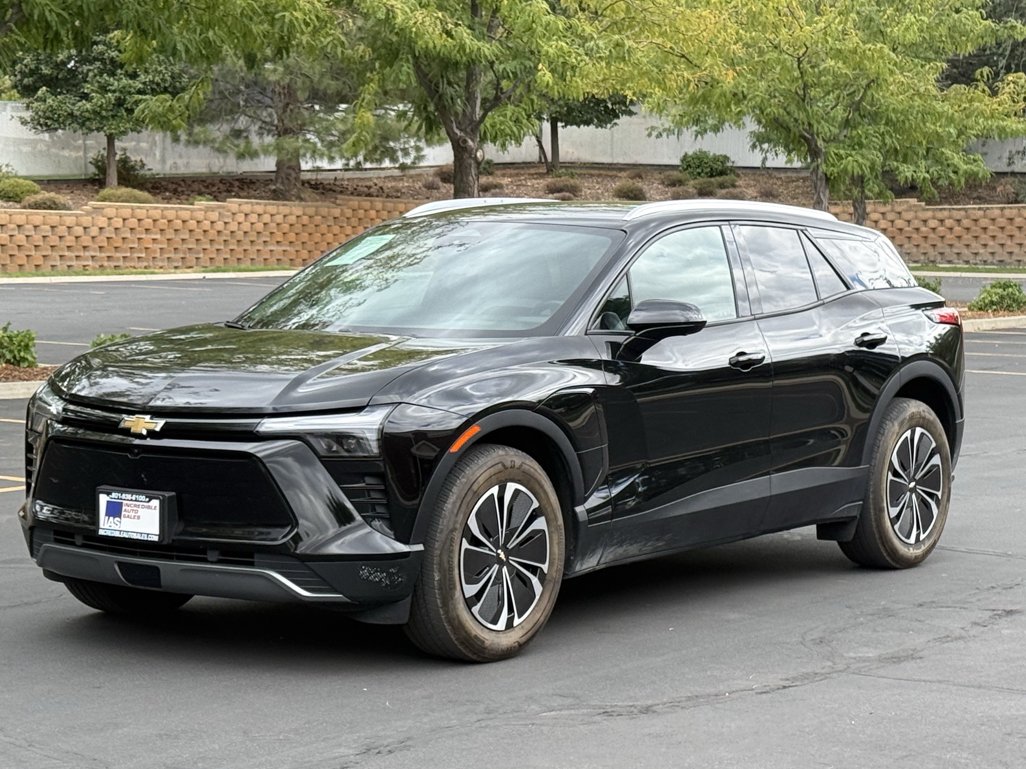 Used 2024 Chevrolet Blazer EV LT AWD/4WD image 12