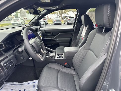 New 2025 Toyota 4Runner TRD Off-Road Premium image 13