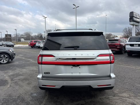 Certified 2019 Lincoln Navigator Select w/ Technology Package image 6