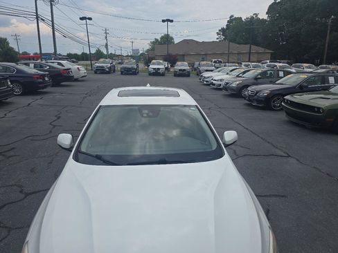 Used 2018 Volvo S60 T5 Inscription Platinum FWD image 3
